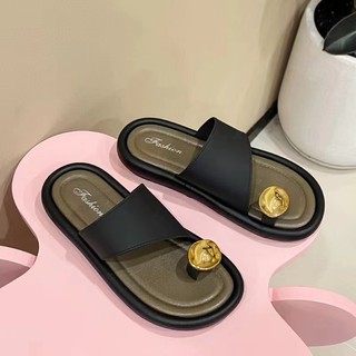 Giày Sandal Đế Bằng Pháp Dép Retro Dép Nữ Xuân Hè Mặc Ngoài 2024 Phong Cách Mới Dép Đi Biển Chống Trơn Trượt