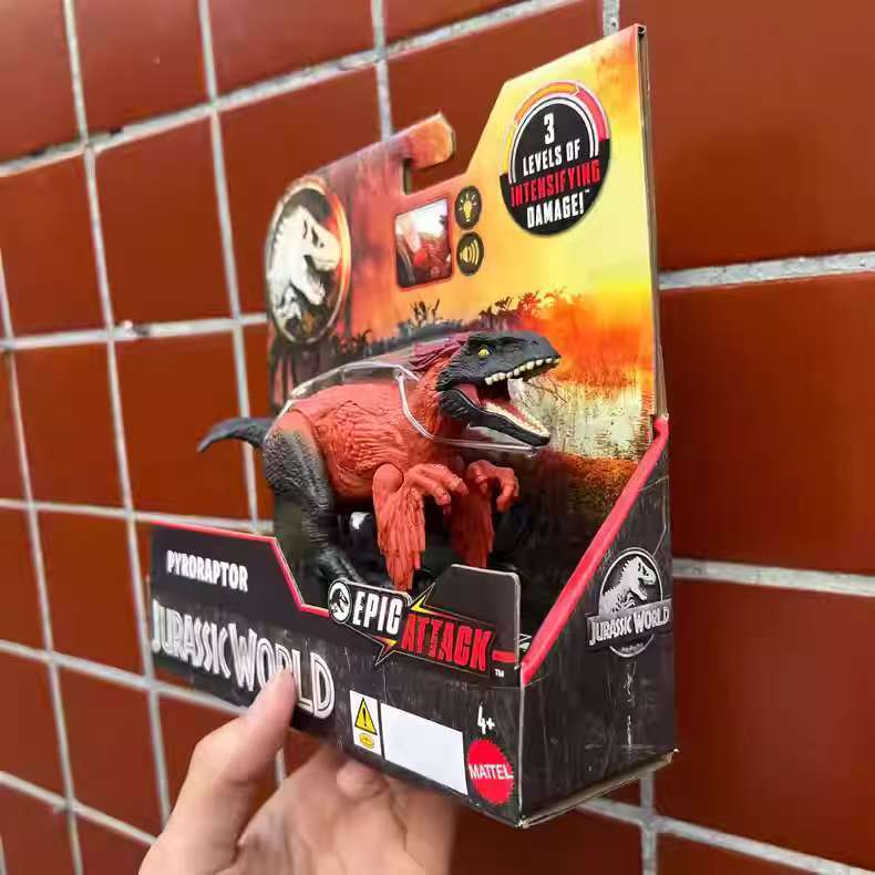 Jurassic World Epic Attack Pyroraptor Hình đồ chơi khủng long với hư tổn, đèn và âm thanh HTP67