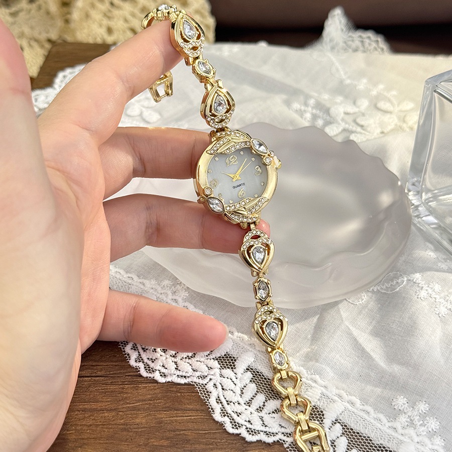 Đồng hồ nữ mới Koi Trang sức Bộ kim cương Vòng tay Beimu Mặt số Đồng hồ thạch anh nữ Niche Đồng hồ nữ
