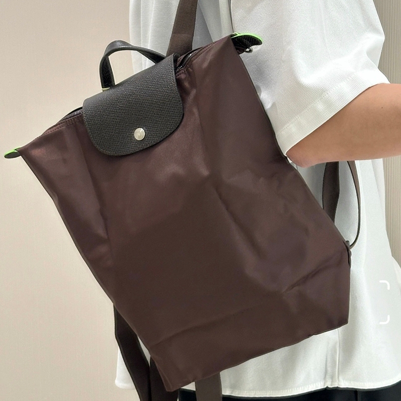 War Horse Túi Tote Nylon nữ màu Mocha mới Túi đựng bánh bao