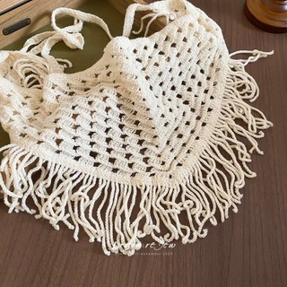 Dây lưng dạng khăn len dệt hình tam giác, dùng làm phụ kiện quàng cổ hoặc thắt lưng thời trang