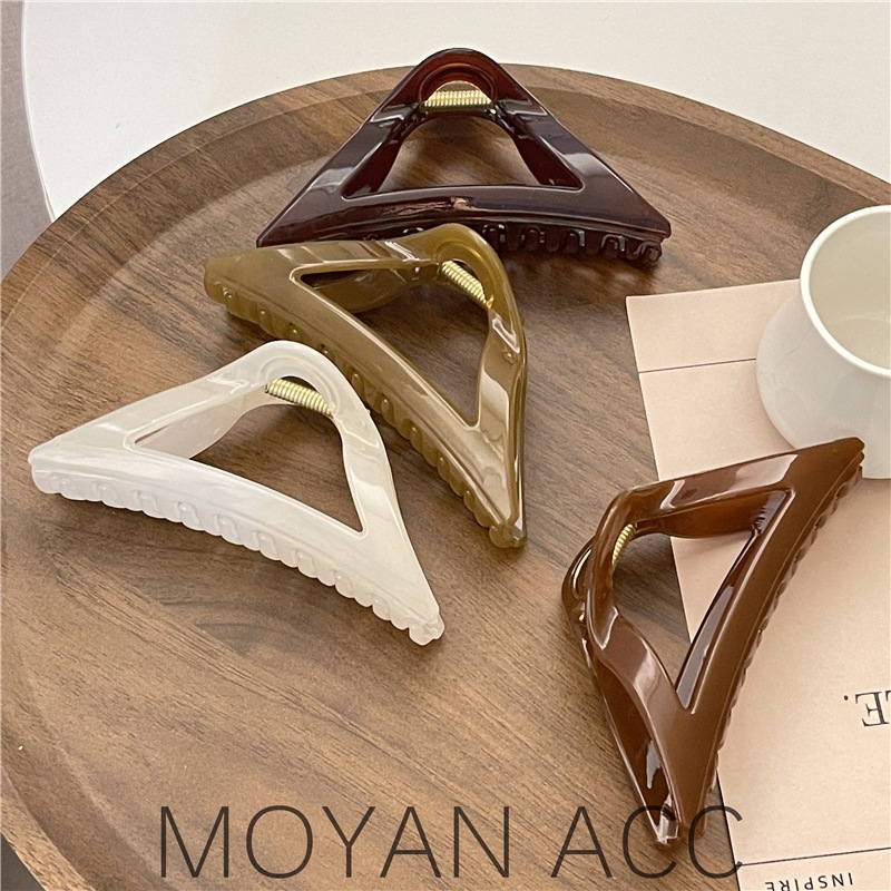 Kẹp tóc tam giác lớn