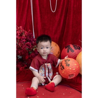 Bộ áo liền quần & mũ truyền thống Trung Quốc màu đỏ Unisex cho bé sơ sinh - Bộ áo liền quần họa tiết tốt lành mềm mại mượt với chi tiết "Fu" cho các dịp lễ hội (0-24M)