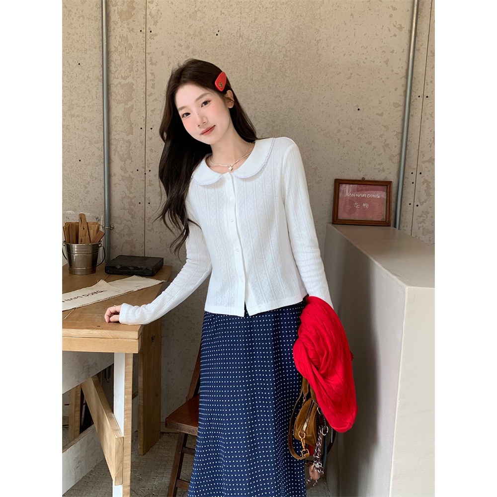 【Hàng giao ngay】Áo thun dài tay màu trắng cổ búp bê phối ren, style mới, phù hợp thu đông, form slim-fit