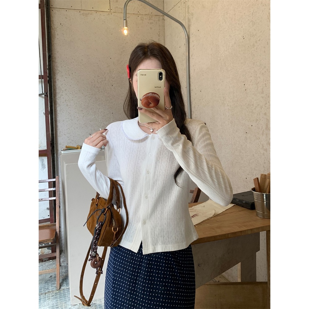 【Hàng giao ngay】Áo thun dài tay màu trắng cổ búp bê phối ren, style mới, phù hợp thu đông, form slim-fit