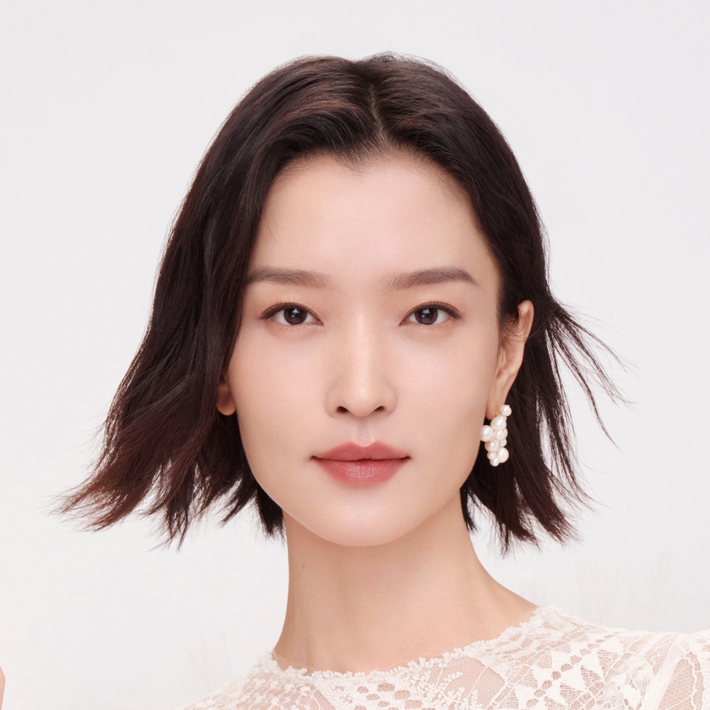 Florasis ( Hoa Tây Tử) Son Blooming Rouge Porcelain – Chất nhung nhẹ tênh, lì mềm mịn, bền màu lâu trôi