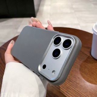 Phong Cách Kinh Doanh Họa Tiết Sợi Carbon Ống Kính Kim Loại Màu Đen Ốp Lưng Điện Thoại iPhone 17Promax 17Pro 16Promax 11 12 13 14 15 Pro Max 14Plus Vỏ Điện Thoại Chống Sốc Nam