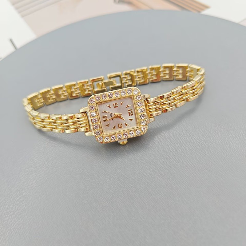Mới Nữ Ánh Sáng Sang Trọng Vuông La Mã Mặt Số Nữ Phong Cách Retro Đồng Hồ Quà Tặng Tốt Nhất Lựa Chọn
