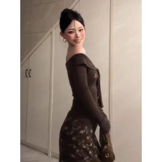 [BANKO] Áo thun dài tay nữ phong cách Hàn Quốc, slim-fit gợi cảm, phù hợp streamer