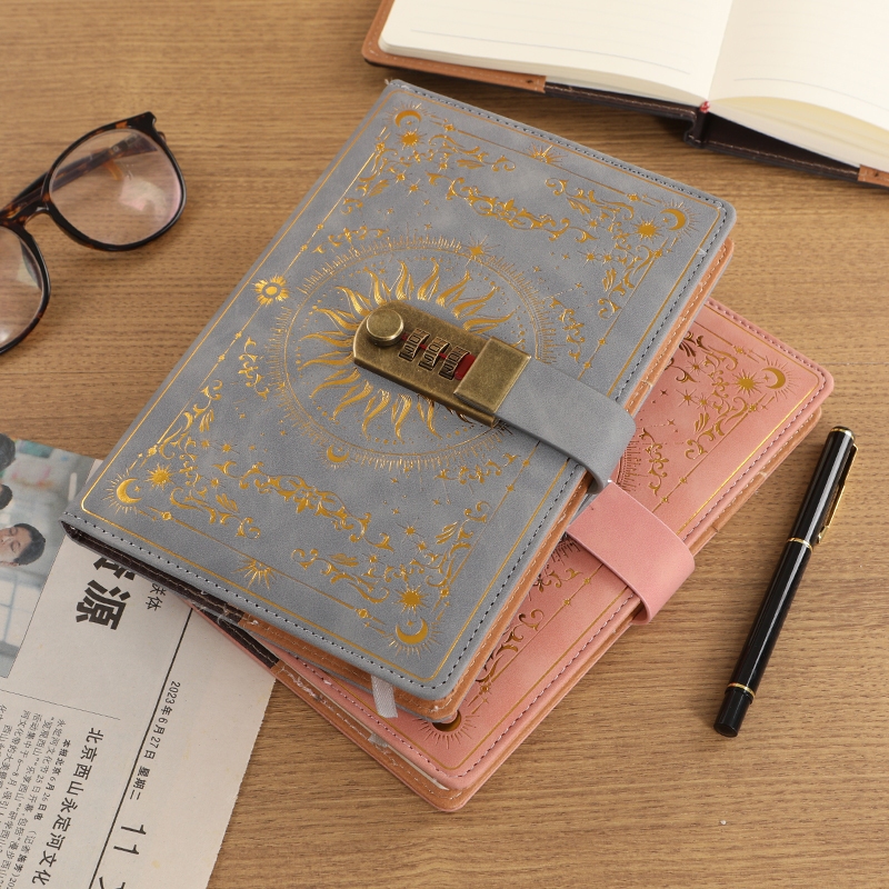 A5 Retro Mật Khẩu Sách Có Khóa Nhật Ký Dày Sáng Tạo Sổ Tay Học Sinh Notepad Văn Phòng Phẩm Notebook Chất Kết Dính Giải Phóng Mặt Bằng Sách Dự Thảo