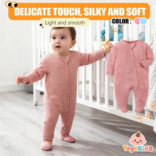 Áo liền quần có chân sơ sinh, Áo liền quần mềm mại họa tiết cầu vồng cho bé gái, Áo ngủ trẻ sơ sinh có dây kéo dài tay 0-12M