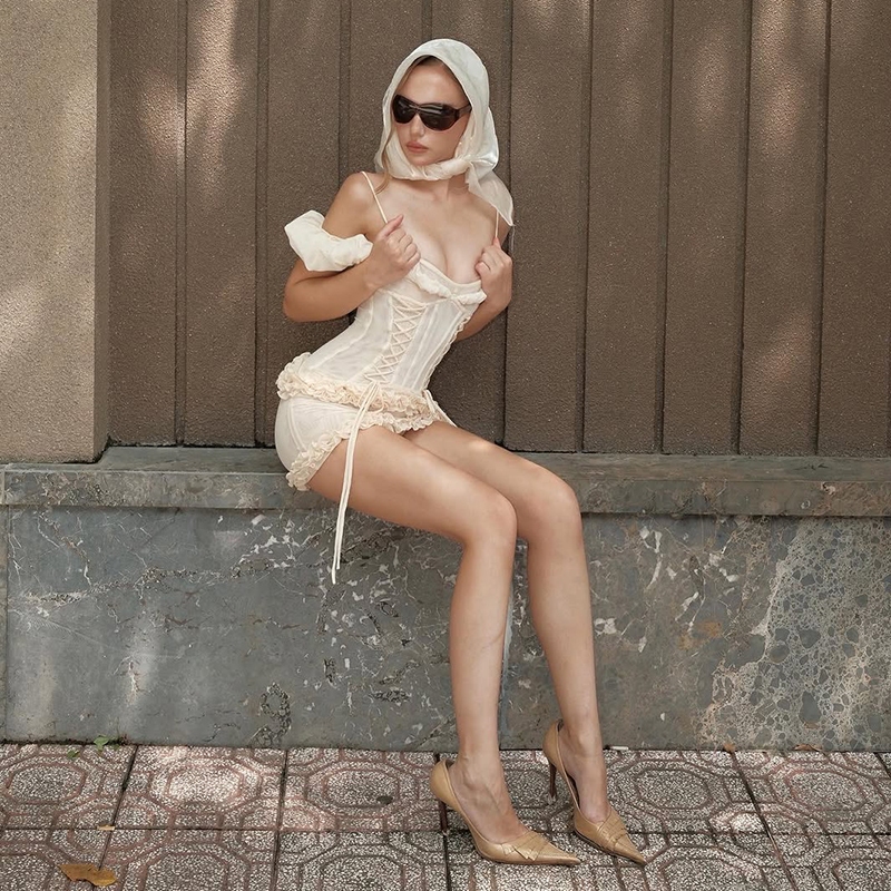 Cutenew Gợi Cảm Sling Chia Váy Mini Hip-Wrapped Ruffle Bandage Thiết Kế Nữ Mùa Hè Phong Cách Hàn Quốc