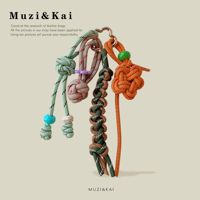 Mặt dây chuyền Muzikai đầy màu sắc đính cườm dây buộc tay có đeo mặt dây chuyền