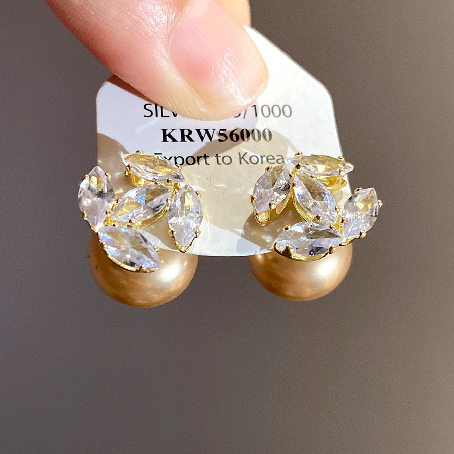 Bông tai ngọc trai và cubic zirconia màu vàng, phong cách sang trọng cho tiệc cưới và hàng ngày
