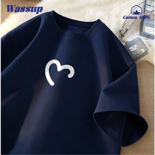 ✨Hàng có sẵn✨ WASSUP Áo thun đơn giản với họa tiết trái tim - Áo thun nam mới! 100% cotton, thời trang, Unisex.