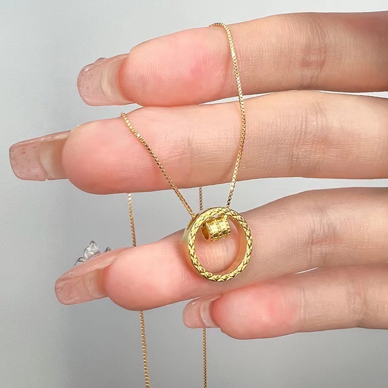 Vòng cổ vàng xương đòn nữ - Thiết kế sang trọng từ Fupai