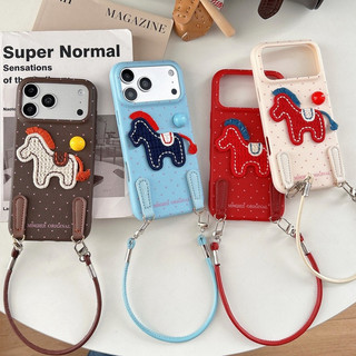 Hoạt Hình Dễ Thương 3D Sóng Điểm Thêu Ngựa Wrsit Dây Da Mềm Vỏ Điện Thoại Cho iPhone 17Promax 17Pro 12 13 14 15 16 Pro Max 11 Vỏ Di Động Nữ Chống Sốc