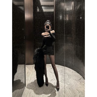 [BANKO] Áo thun nữ slim-fit tay dài màu đen, phong cách thu đông mới lạ