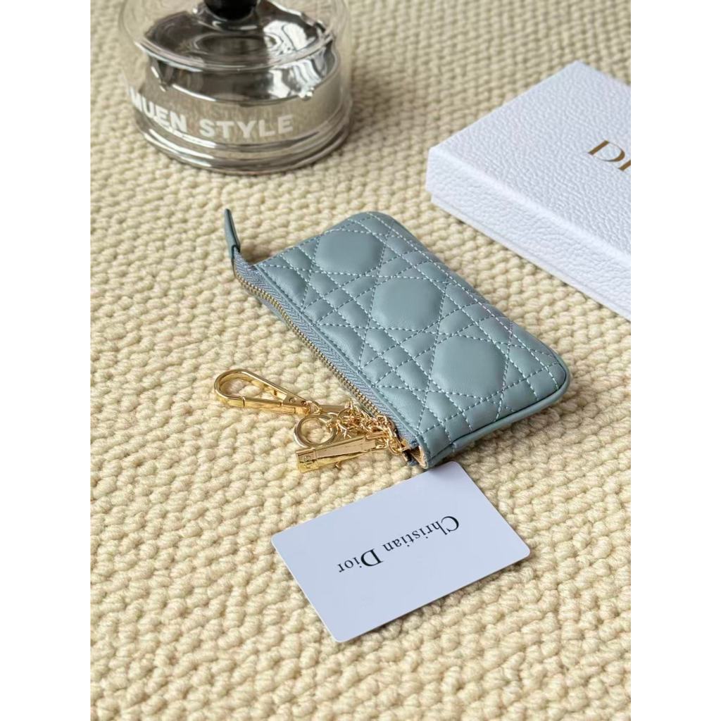 Chuẩn bị gửi hàng du lịch, hành lý, phụ kiện du lịch, túi đựng đồ du lịch S0972