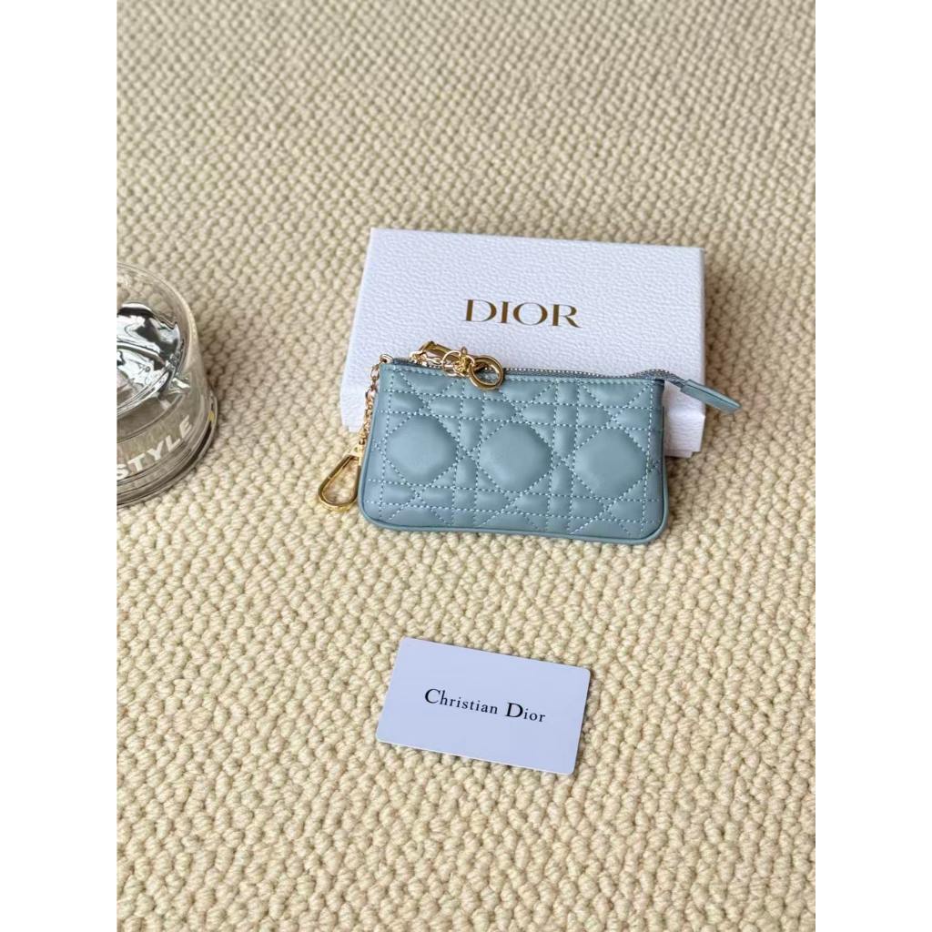Chuẩn bị gửi hàng du lịch, hành lý, phụ kiện du lịch, túi đựng đồ du lịch S0972