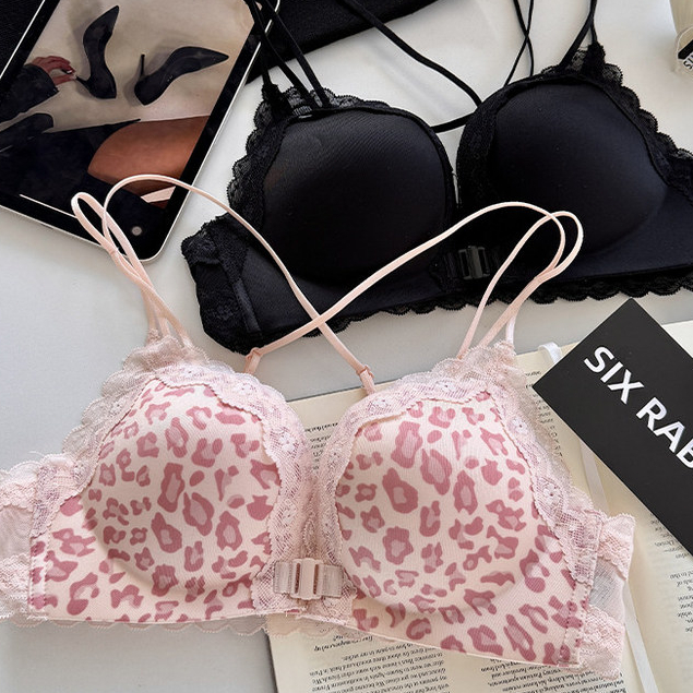 Quần lót nút phía trước dành cho nữ Áo ngực ren nâng ngực nhỏ