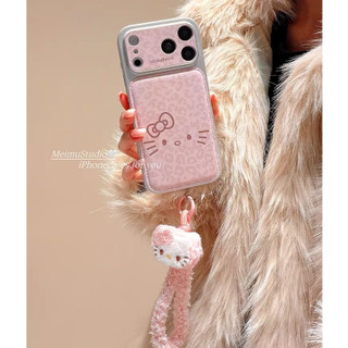 Hoạt Hình Dễ Thương Báo Hồng Hellokitty Bảo Vệ Toàn Diện Ống Kính Da Dây Đeo Cổ Tay Ốp Điện Thoại Cho iPhone 17Promax 17Pro 14 15 16 Pro Max 13 Vỏ Điện Thoại Di Động Nữ Chống Sốc
