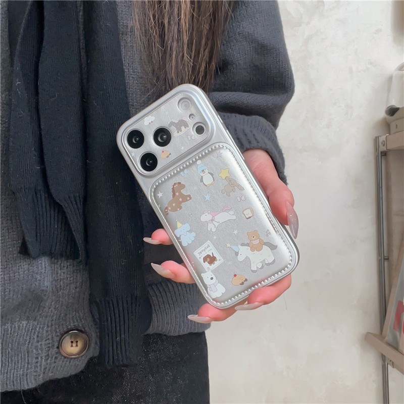 IPhone 17 Pro max 16 Pro max Horseback Riding Bear pattern Chất liệu PU Vỏ điện thoại