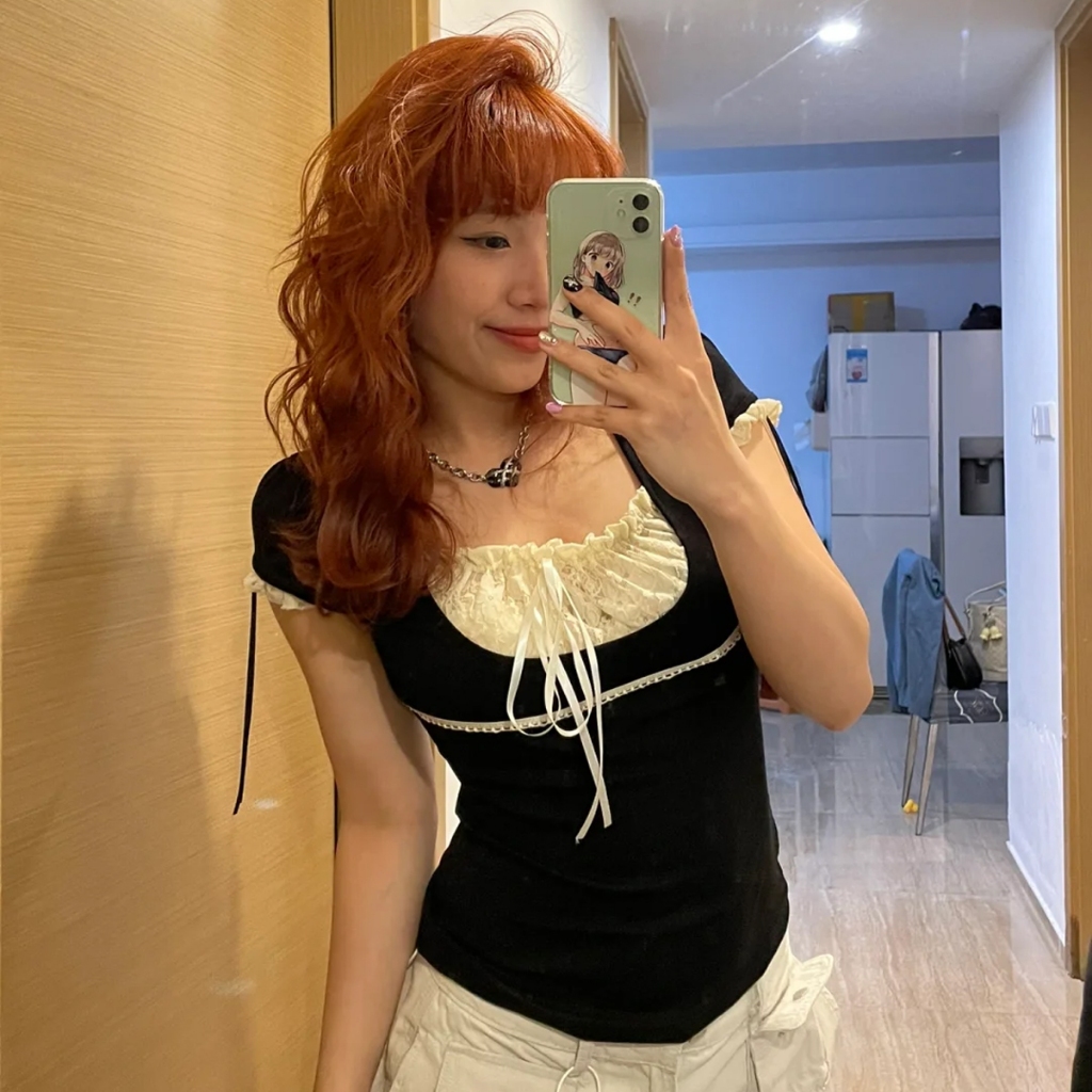 Áo thun croptop cổ vuông tay ngắn phối ren phong cách cổ điển thời trang cho nữ