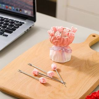 Hoa Hồng Sáng Tạo Thép Không Gỉ Nĩa Trái Cây Bộ Gốm Đế Bảo Quản Nhà Dễ Thương Món Tráng Miệng Nĩa Cao Thẩm Mỹ Ins-Style
