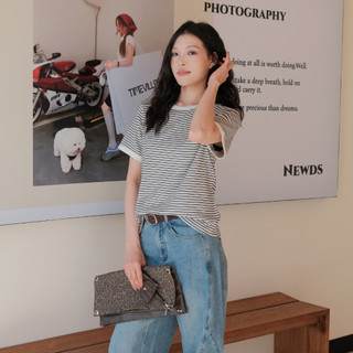Xu hướng Mùa Hè - Áo Thun Cotton Dài Tay Nguyên Chất Sọc Xám Trắng, Thoải Mái và Đa Năng Cho Nữ