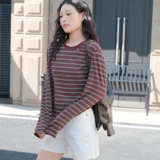 Áo thun cotton maroon kẻ sọc, cổ tròn, style oversized vintage
