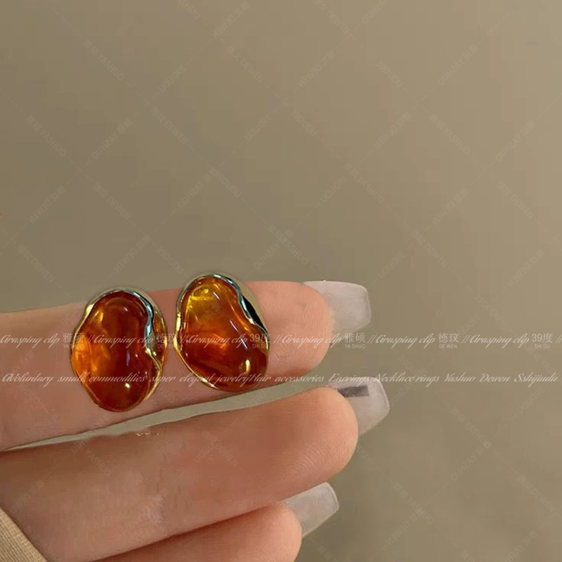 Vòng tai Retro Merad Opal nhẹ, lịch lãm, chất lượng cao với thiết kế độc đáo