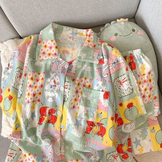 Bộ đồ ngủ hoạt hình nữ với áo cardigan và quần thoải mái, phù hợp mặc ở nhà hay ra ngoài