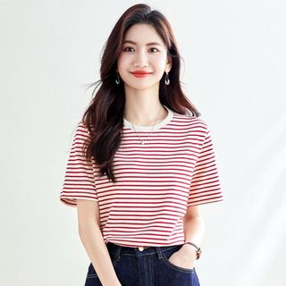 Áo thun ngắn tay sọc đỏ trắng - Phong cách cổ điển, cực kỳ thoải mái dành cho nữ