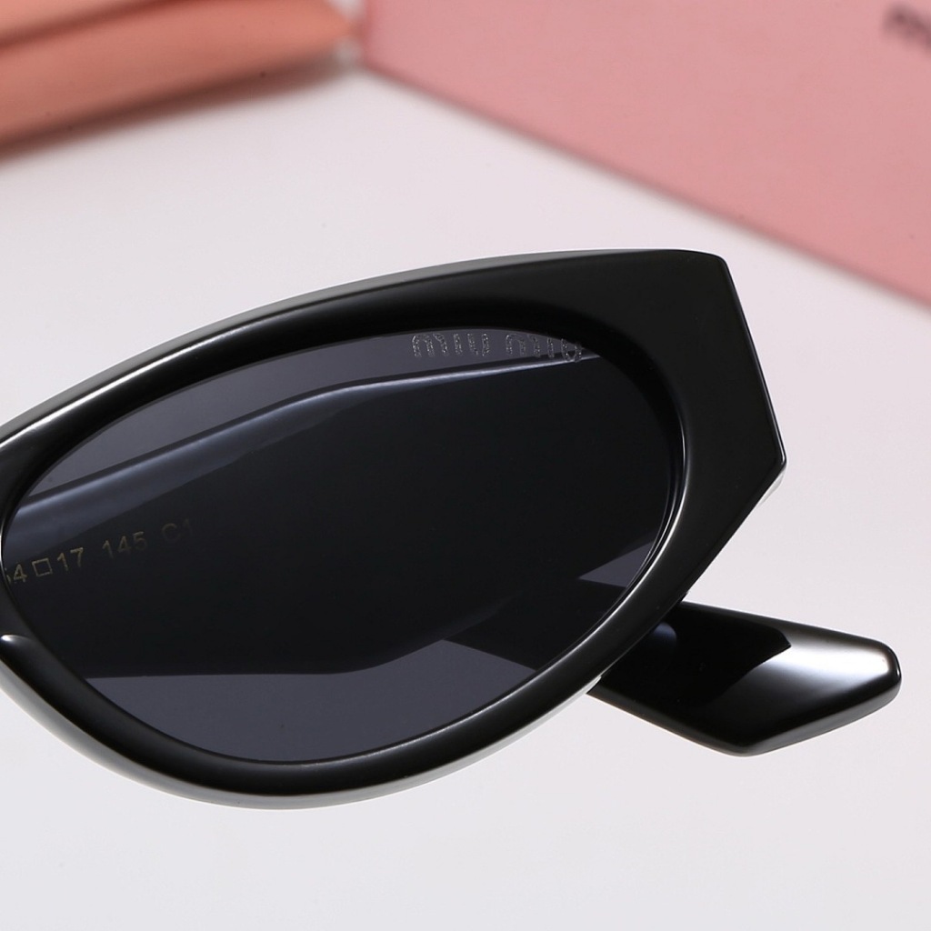 Kính Râm Unisex Cao Cấp, Thiết Kế Classic & Stylish