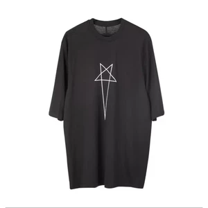 Áo thun ngoại cỡ màu đen in hình Unisex Pentagram phong cách RO (S-XL)