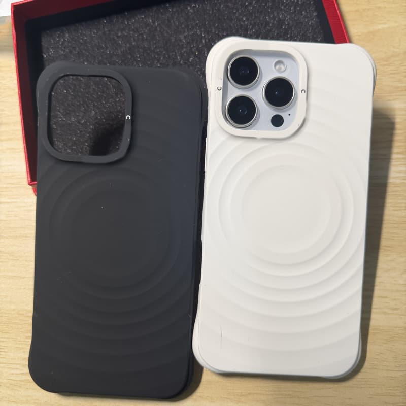 Ốp lưng của Ốp Hút Từ Tính Cho iPhone 17 / 16 / 15 / 14 Pro Max Cao Cấp Cảm Ứng Mềm Chống Trơn Trượt Silicon Kết Cấu Bảo Vệ Với Bao Bì Cao Cấp