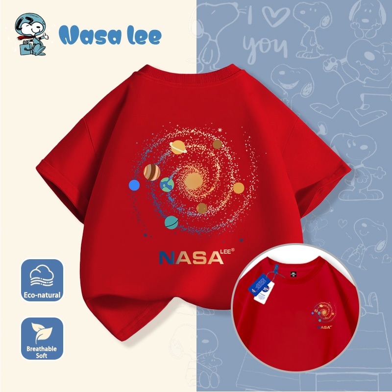Áo thun ngắn tay màu xanh dương cho bé trai, chất liệu cotton, in hình vũ trụ và các vì sao, hàng mới năm 2026, thời trang cho bé trai, áo cộc tay mùa hè cho trẻ em.