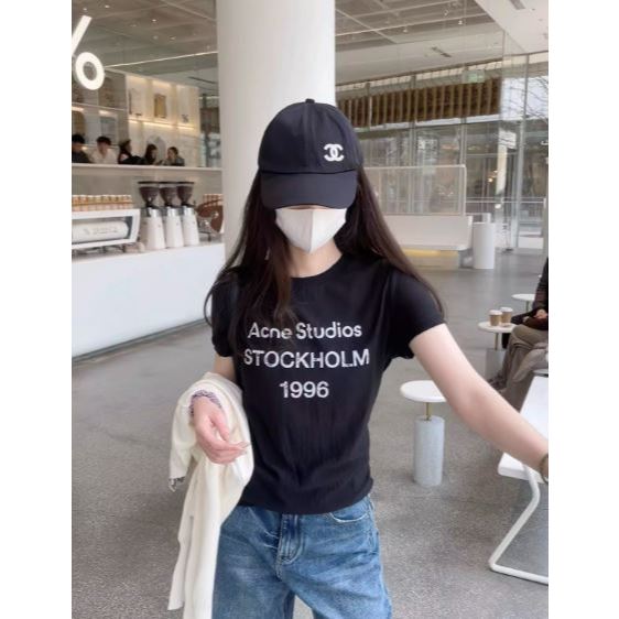 Áo thun dài tay in logo cổ điển mới dáng rộng vừa vặn