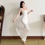 Váy không tay ren hông kẹp mỏng ôm body, phong cách lãng mạn Pháp, phù hợp mùa hè