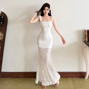 Váy không tay ren hông kẹp mỏng ôm body, phong cách lãng mạn Pháp, phù hợp mùa hè