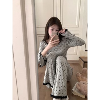 Quần áo ngủ nữ bộ hai mảnh viền ren và chấm bi, dài tay