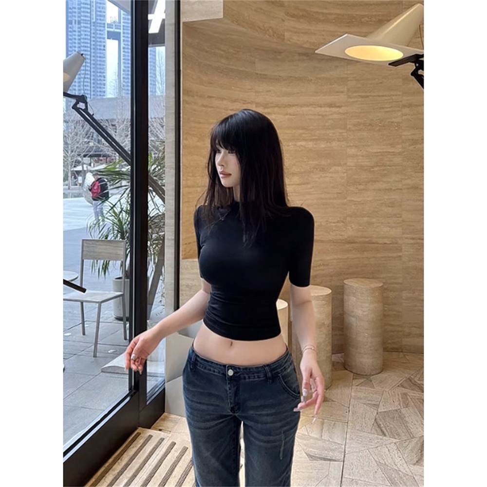 [BANKO] Áo thun nữ phong cách Hàn Quốc, màu đen cổ cao tay dài, thiết kế slim-fit, phù hợp cho mùa hè.