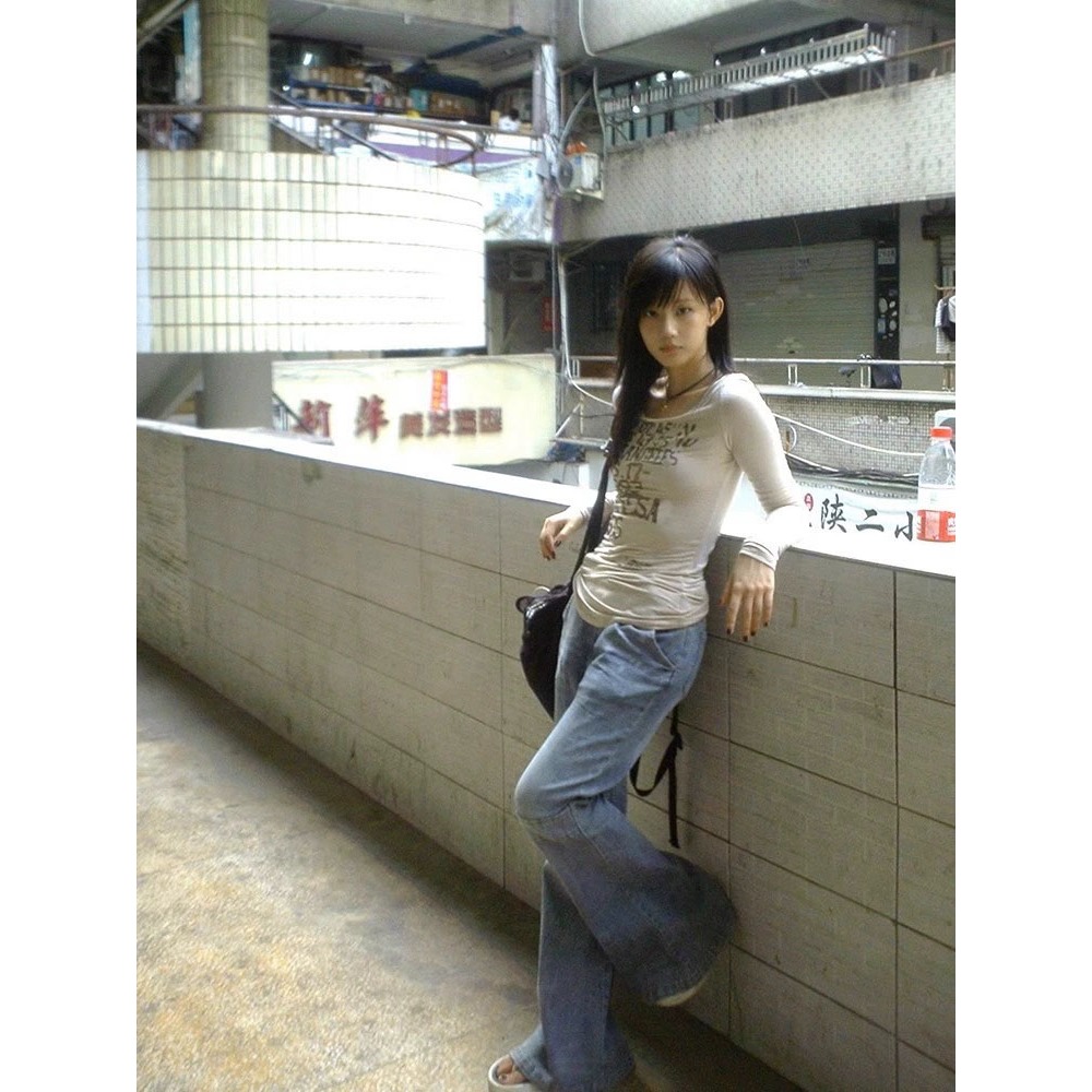Áo thun dài tay in chữ Y2K style retro Harajuku, phù hợp dạo phố