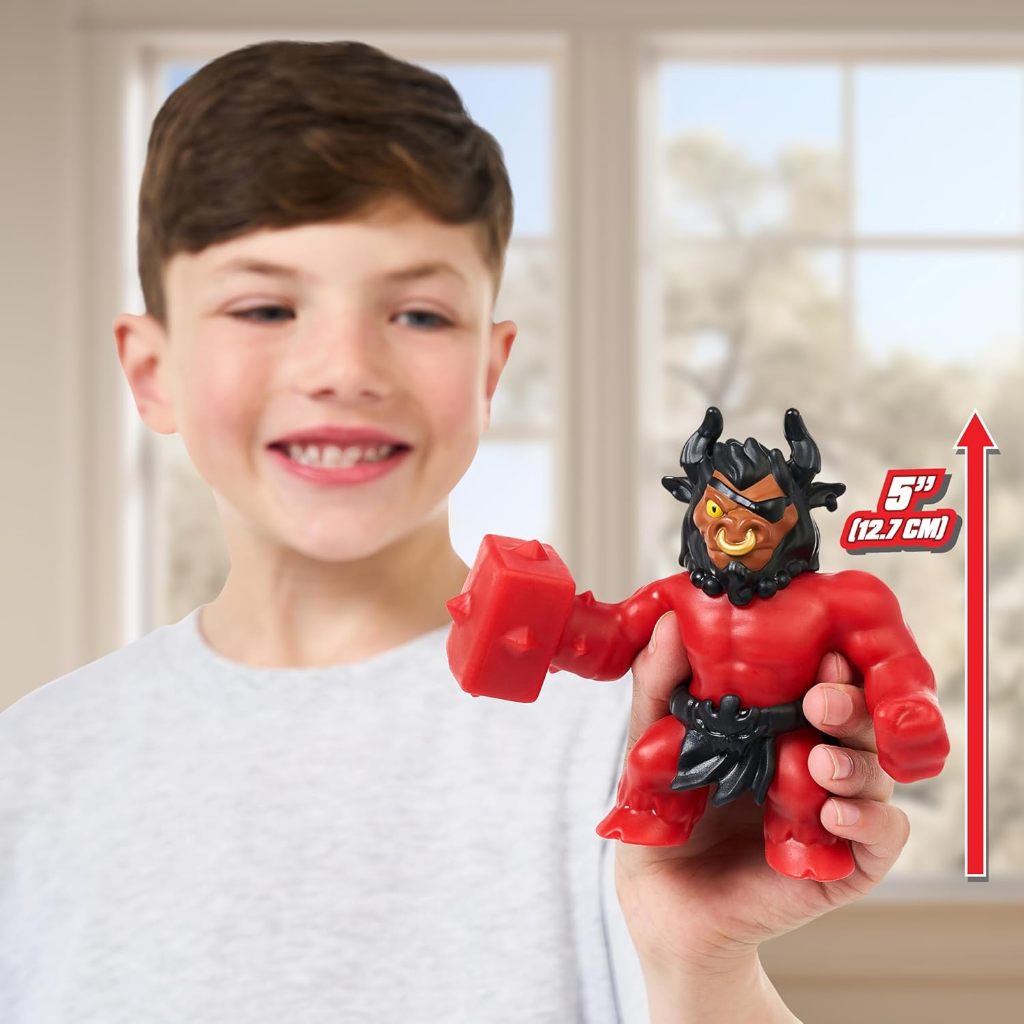 Heroes of Goo Jit Zu Smash Strikers, Terrorbull, Sccrunchy Goo Đầy nhân vật hành động được trang bị vũ khí nắm đấm đập tan tối thượng, kéo dài anh ta lên đến 3 lần kích thước của anh ta