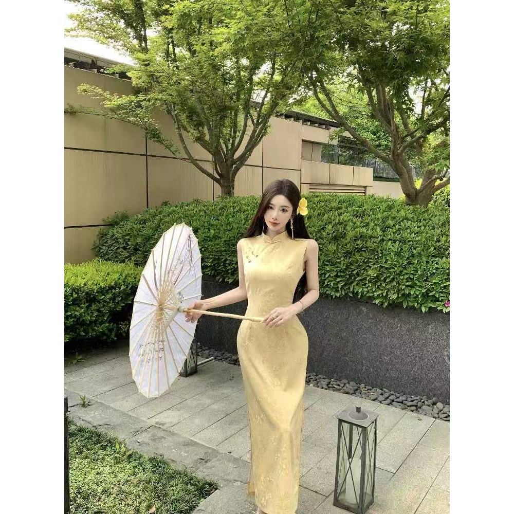 Real Shot Gừng Vàng Mới Phong Cách Trung Hoa Jacquard Họa Tiết Tối Sườn Xám Đầm Tính Khí Ôm Hơn Nhìn Váy Dài Váy Ăn Váy Mùa Hè