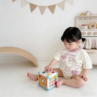 Bé Gái Rompers Mùa Hè 3D Trái Tim Trang Trí Màu Be Tím Sơ Sinh Tay Ngắn Body 66-90 Kích Thước