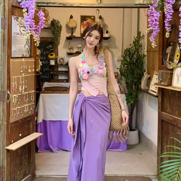 Bộ đồ mặc kỳ nghỉ Dây đeo cổ Thiết kế ren màu tím