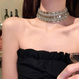 Vòng cổ vuông rỗng đính kim cương, dây chuyền xương đòn - Phụ kiện sang trọng và cổ điển