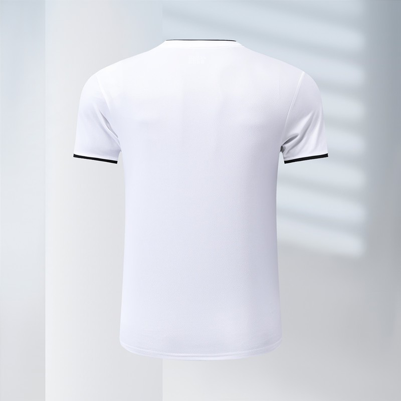 Đồ thể thao YONEX khô nhanh, thoáng khí cho cả nam và nữ, phù hợp tập luyện và thi đấu